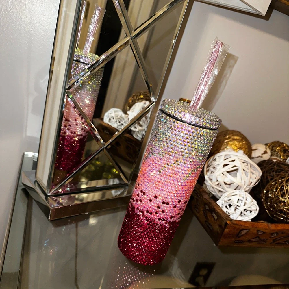 Custom Made Pink Rhinestone Tumbler🩷 - Picture 3 of 5